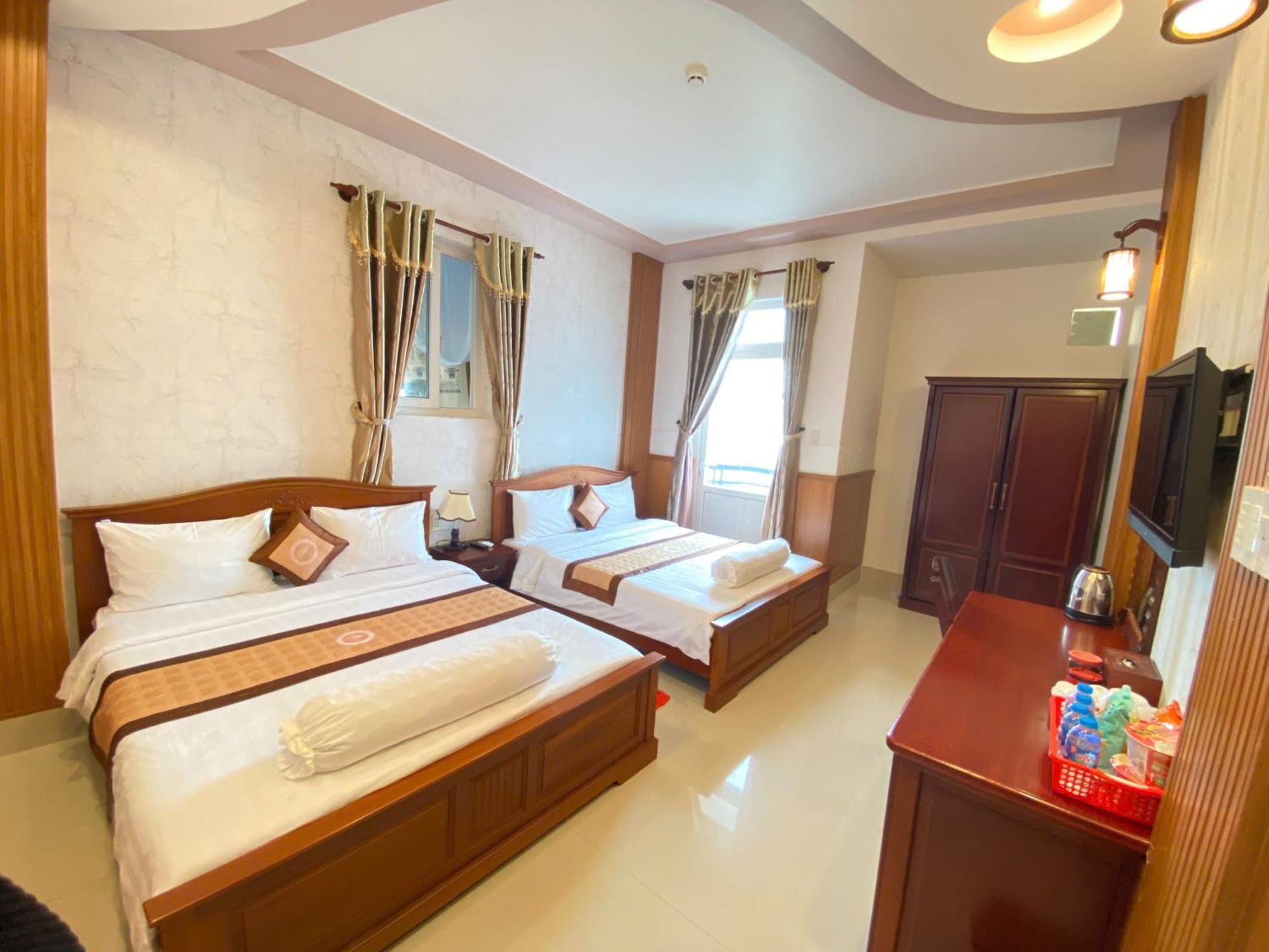Phuc Hung 2 Hotel Rạch Giá Exterior foto